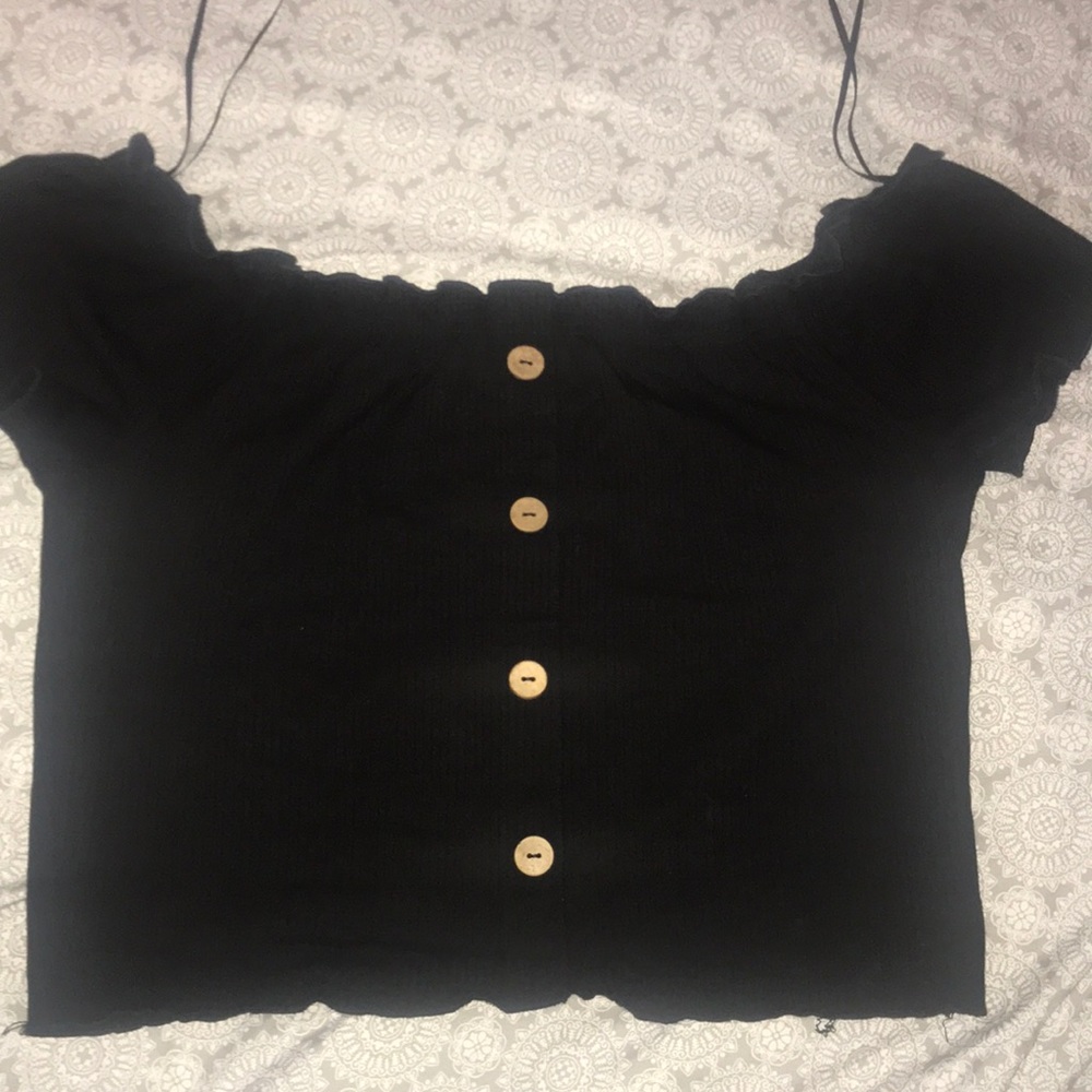black off the shoulder crop top